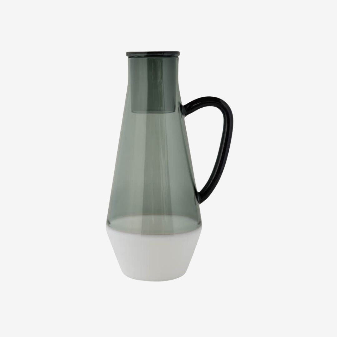 Glass_two_tone_carafe_simple_beautiful_things