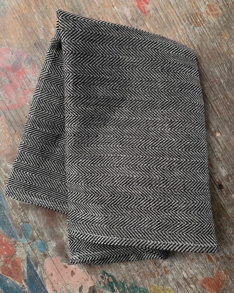 Fog_Linen_Kitchen_Cloth_Thick_746_Herringbone-lifestyle-1-2_Simple_Beautiful_Things
