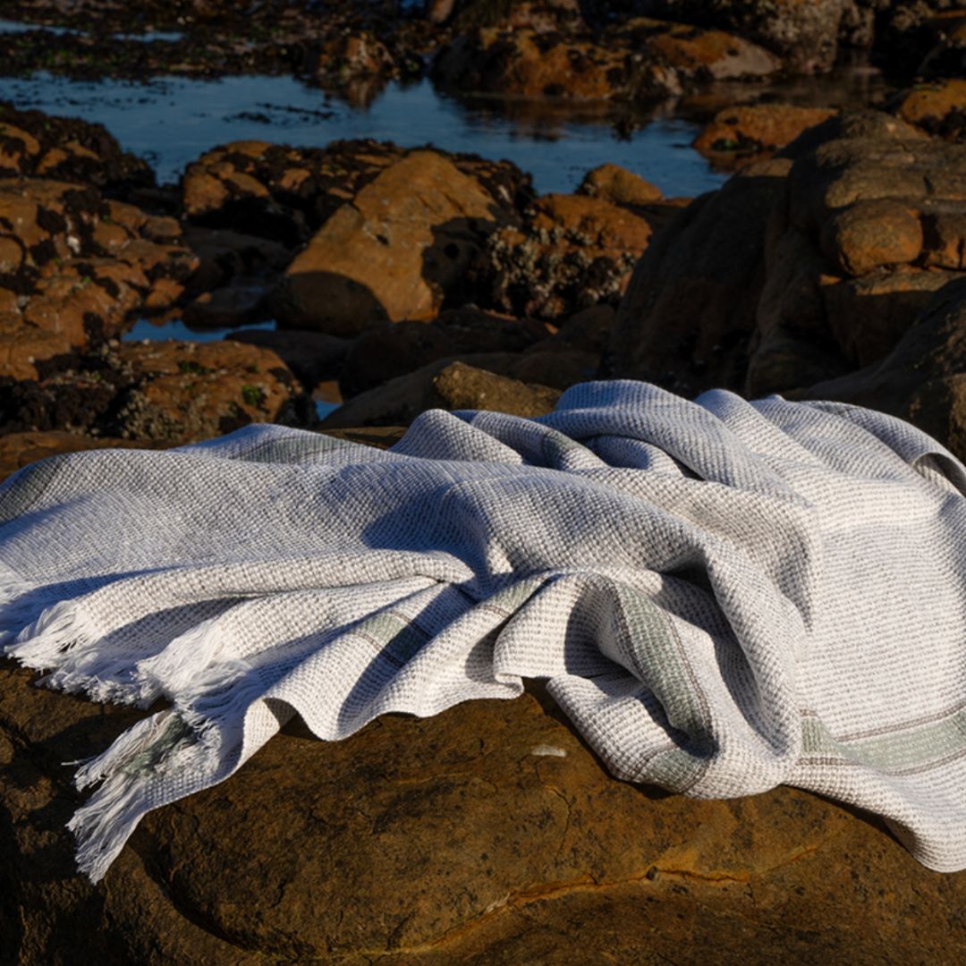 Mungo Organic Summer Towel - Sand Rock