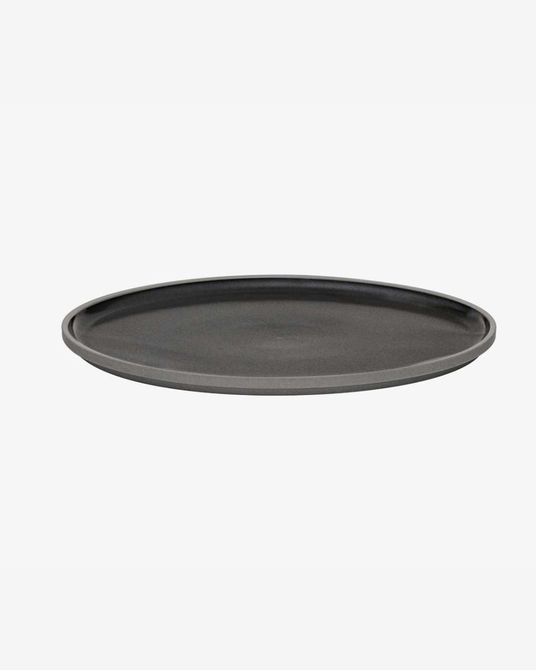 Hasami Porcelain Plate 22.0cm Dark Grey_Simple_Beautiful_Things