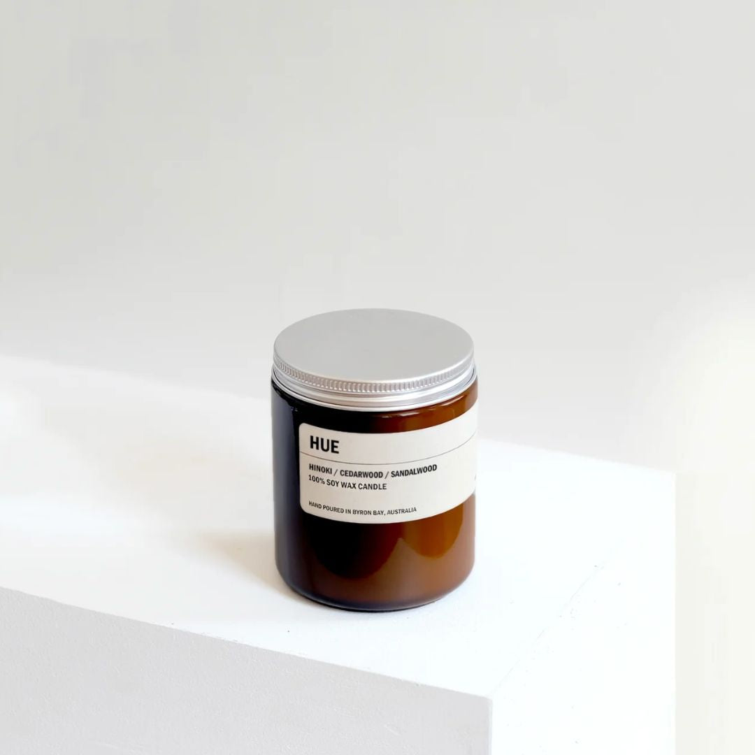 Posie Candle Amber - HUE Hinoki / Cedarwood / Sandalwood