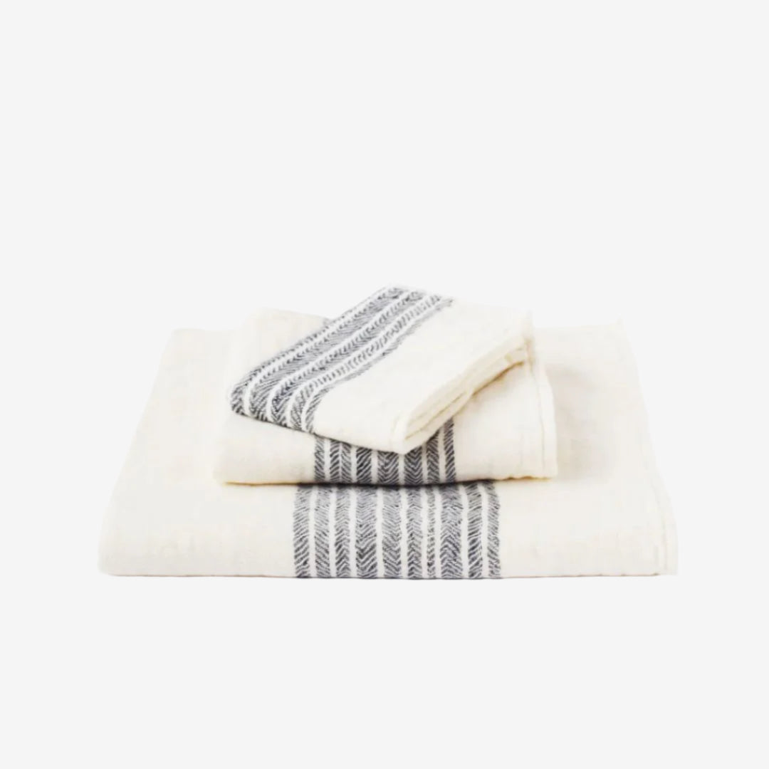 Kontex Towel Flaxline Navy & Ivory