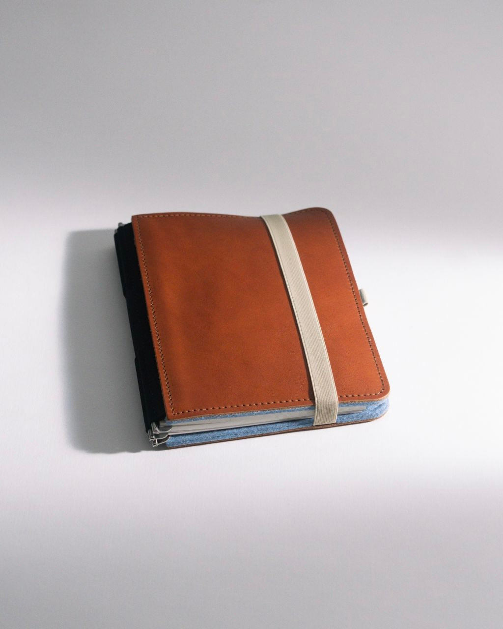 Roterfaden Refillable Notebook (Taschenbegleiter) - Leather Cognac