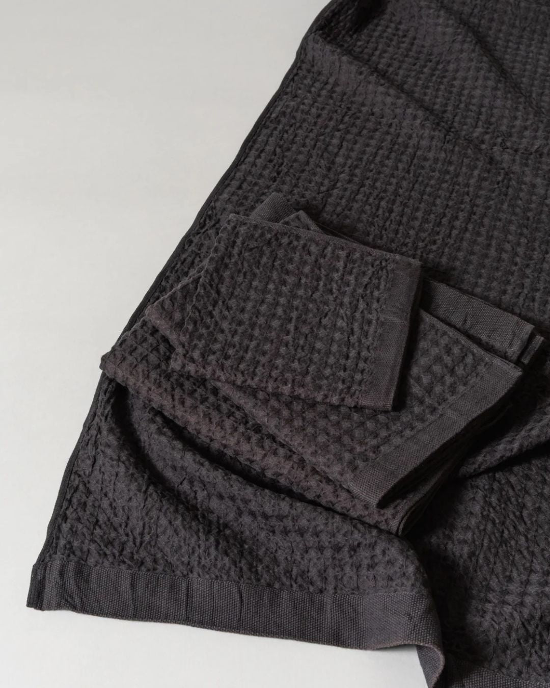 Kontex Heather Waffle Towel - Charcoal