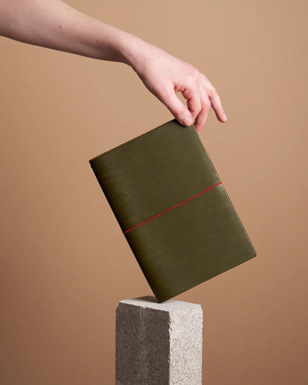 Paper Republic Grand Voyageur Leather Journal - xl