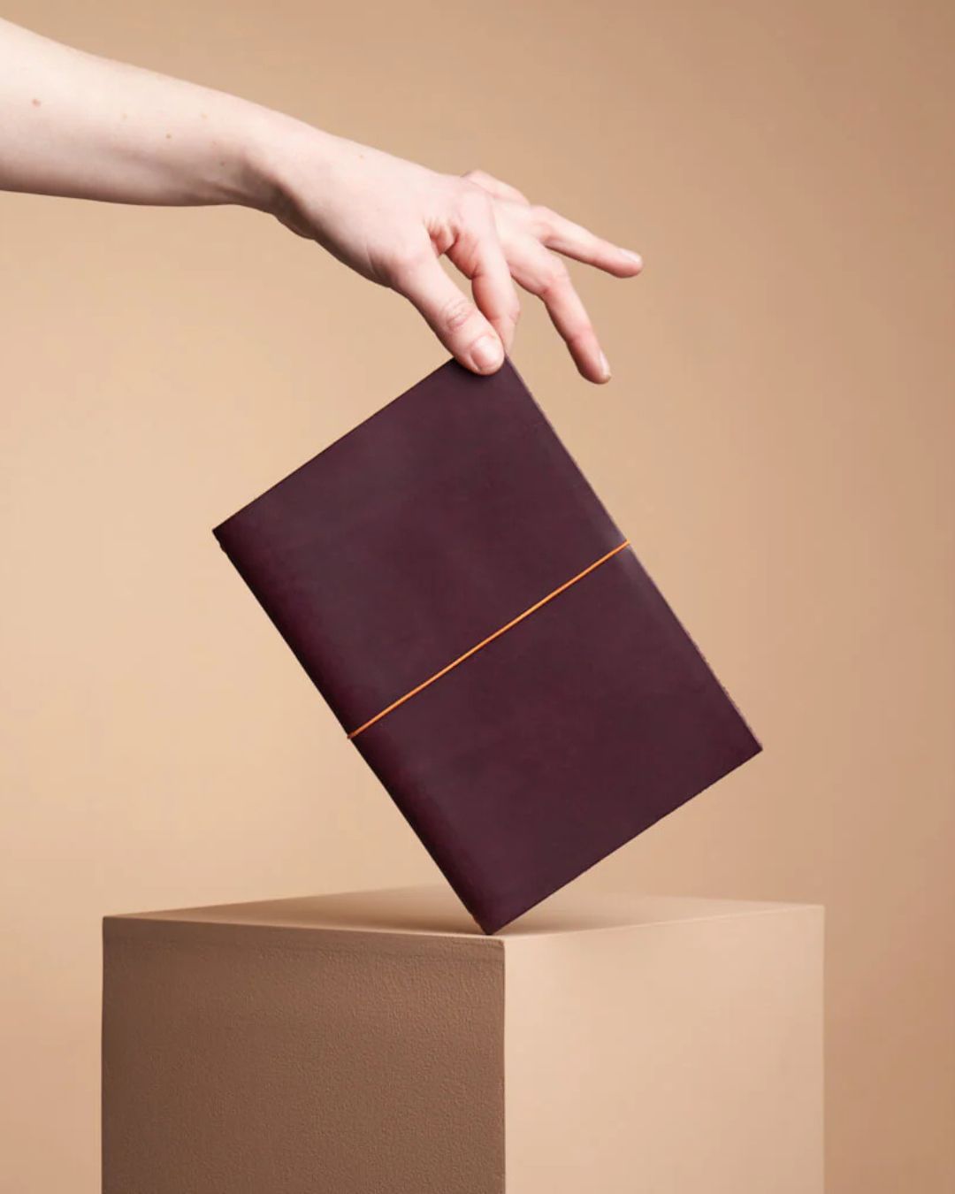 Paper Republic Grand Voyageur Leather Journal - xl