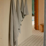 Lapuan_Terva_Olive_White_Towel