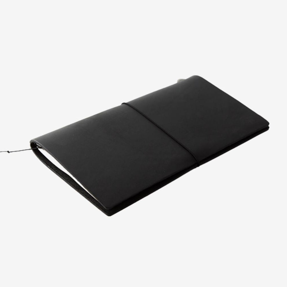 TRAVELER'S Notebook - Black | Regular Size, Starter kit