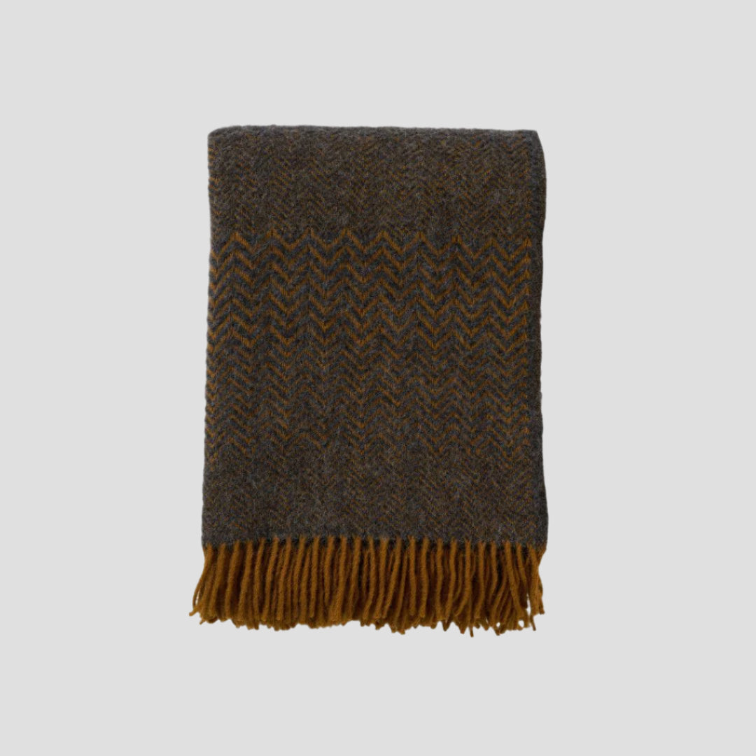 Klippan Blanket Zigzag Lava_Simple_Beautiful_Things