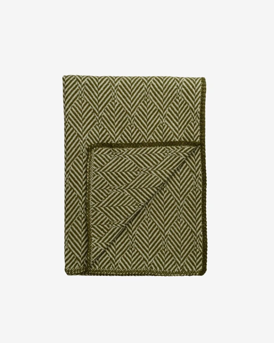 Wool Throw Under a Tree - Green_Simple_Beautiful_Things