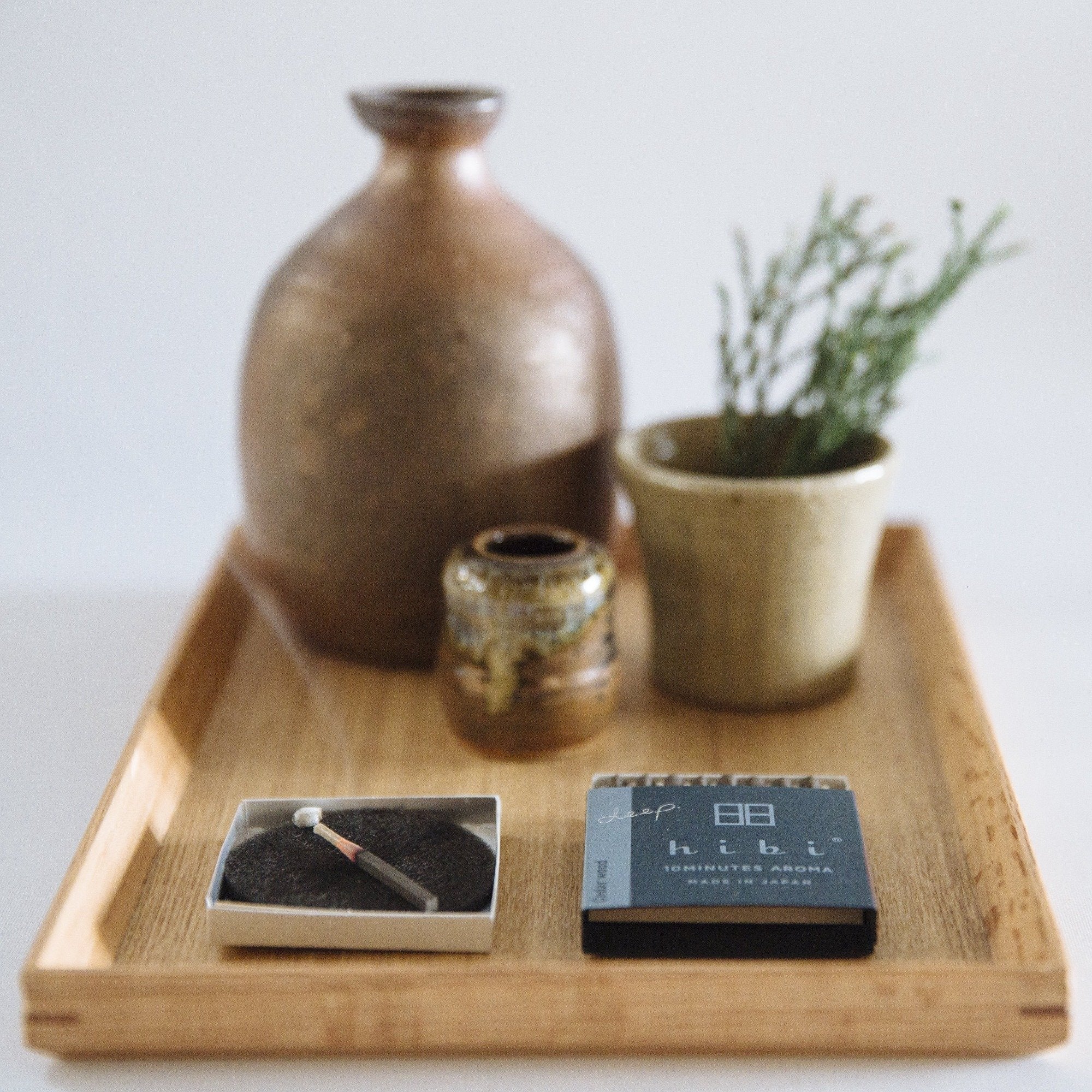Hibi_Deep-incense-sticks_lifestyle_Simple_Beautiful_Things