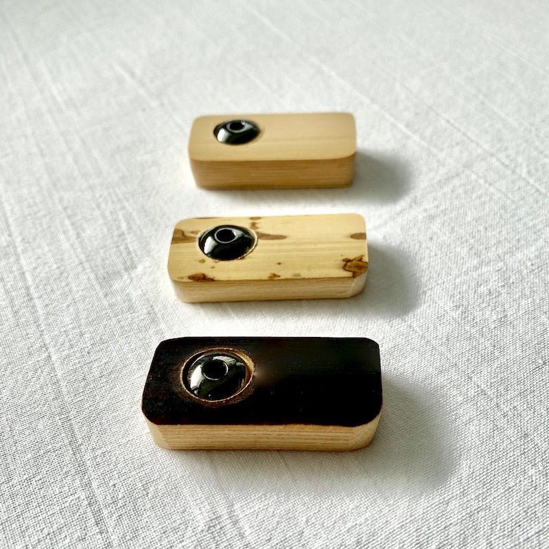 Kochosai-Kosuga-Chikuseiko-Incense-holder-brown-natural-pattern-Simple-Beautiful-Things