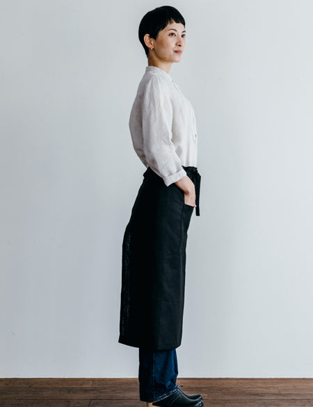 Fog_Linen_150_2_Garcon-Apron-Bk-Simple_Beautiful_Things