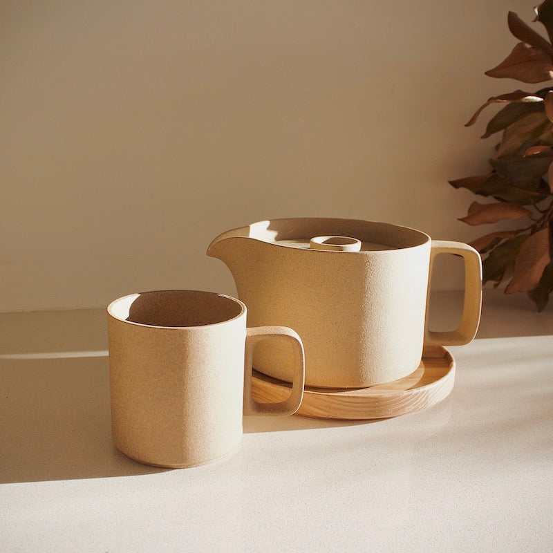 Hasami-Porcelain-teapot-and-mug-HP018-HP020-Simple-beautiful-things