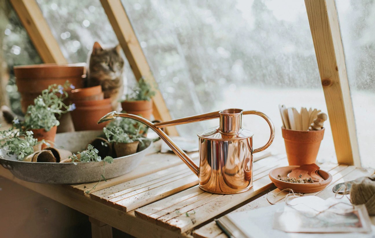 Haws_Indoor_Watering_Can_lifestyle_Copper_Set_Simple_Beautiful_Things