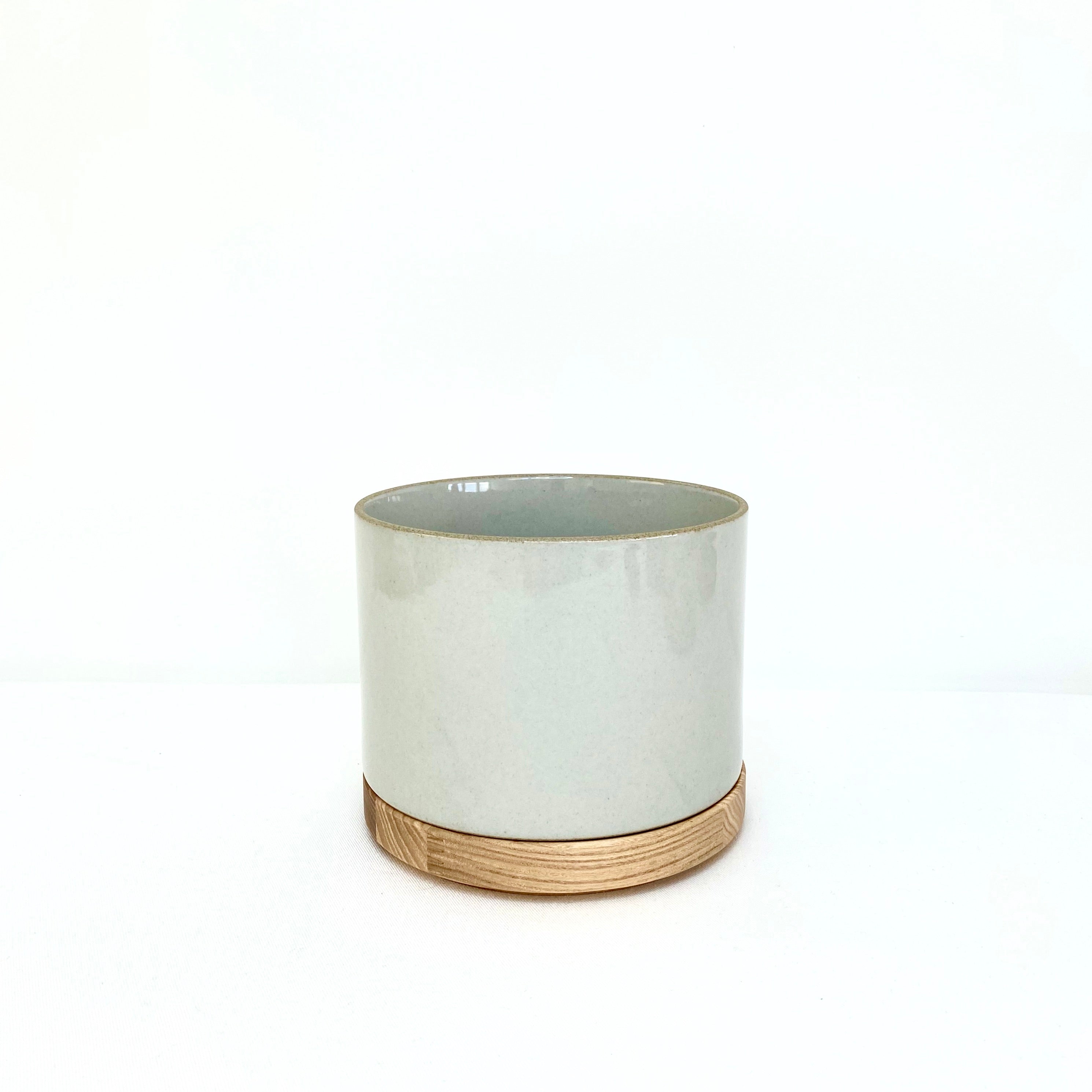 Hasami_grey_planter_and_tray_simple_beautiful_things