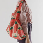 Standard_Baggu_Ripstop_Strawberry_03_Simple_Beautiful_Things