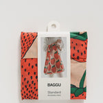 Standard_Baggu_Ripstop_Strawberry_05_Simple_Beautiful_Things