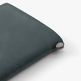 Traveler_s_Notebook_Blue_Close_Simple_Beautiful_Things