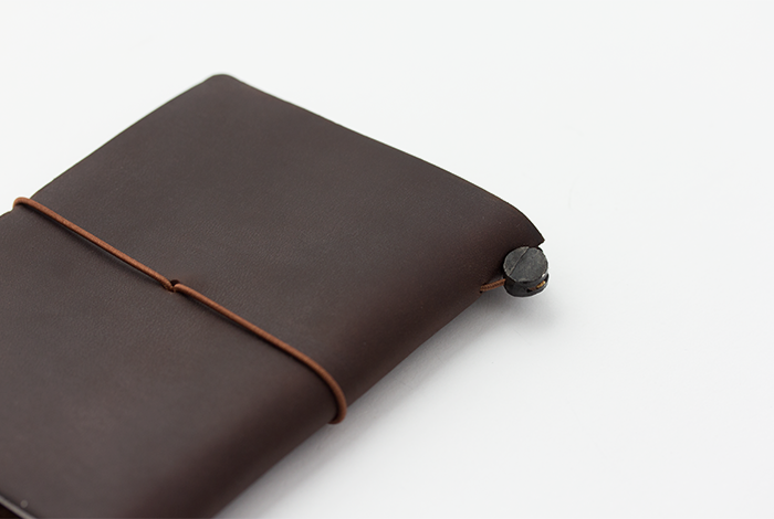 Traveler_s_Notebook_Passport_Brown_Closed_Simple_Beautiful_Things