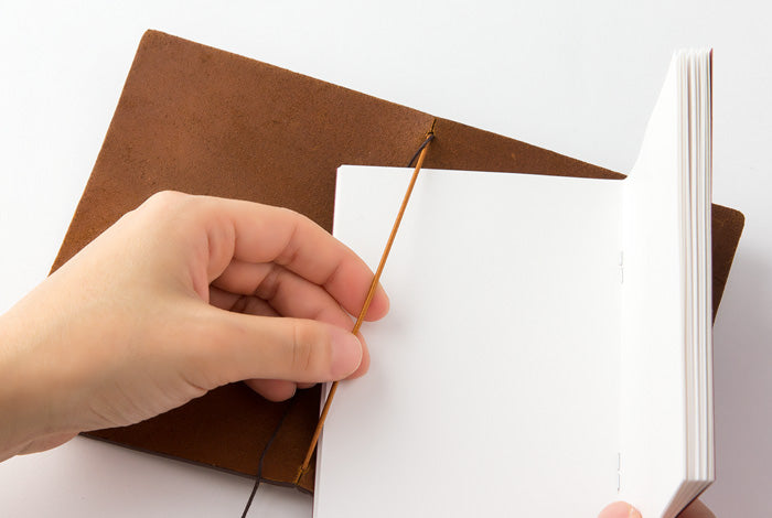 Traveler_s_Notebook_Passport_Camel_Slide_Simple_Beautiful_Things